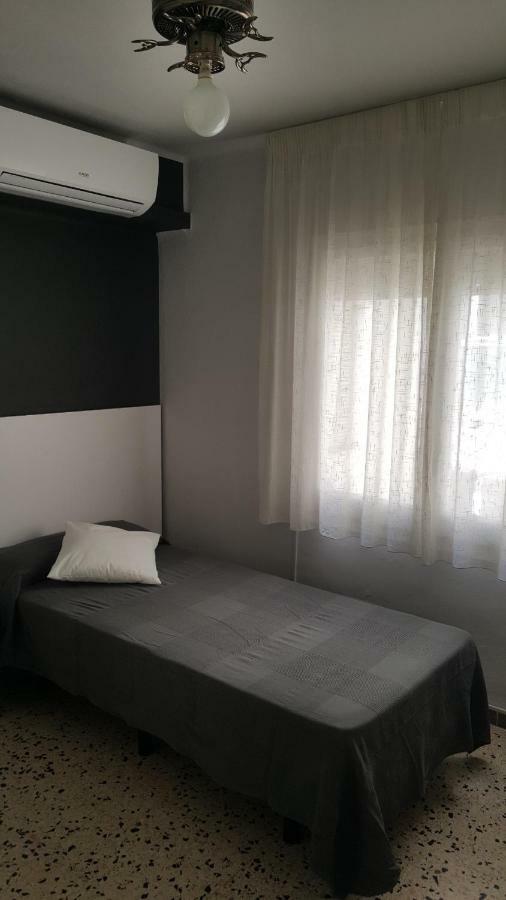 Hostal Can Joanet Cambrils Luaran gambar